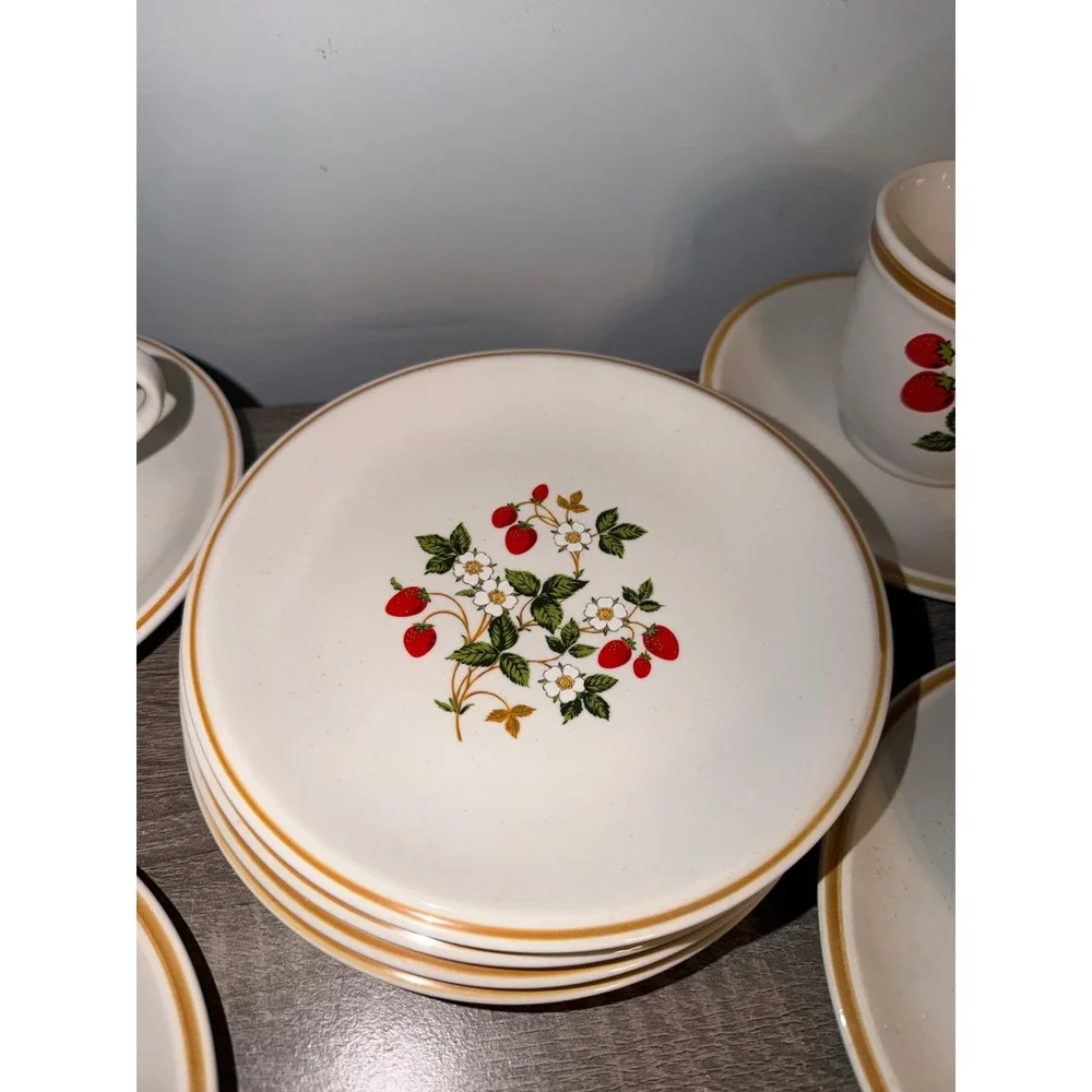 Vintage Sheffield Strawberries n Cream Stoneware Tea Set 12pc Cups Plates Japan